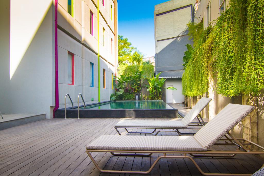 Hotel Urban Styles Hitz Kuta Kuta Lombok Esterno foto