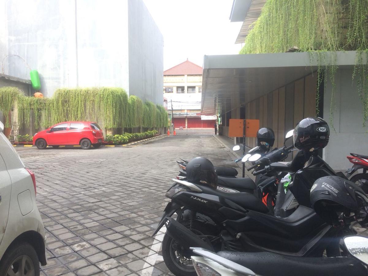 Hotel Urban Styles Hitz Kuta Kuta Lombok Esterno foto